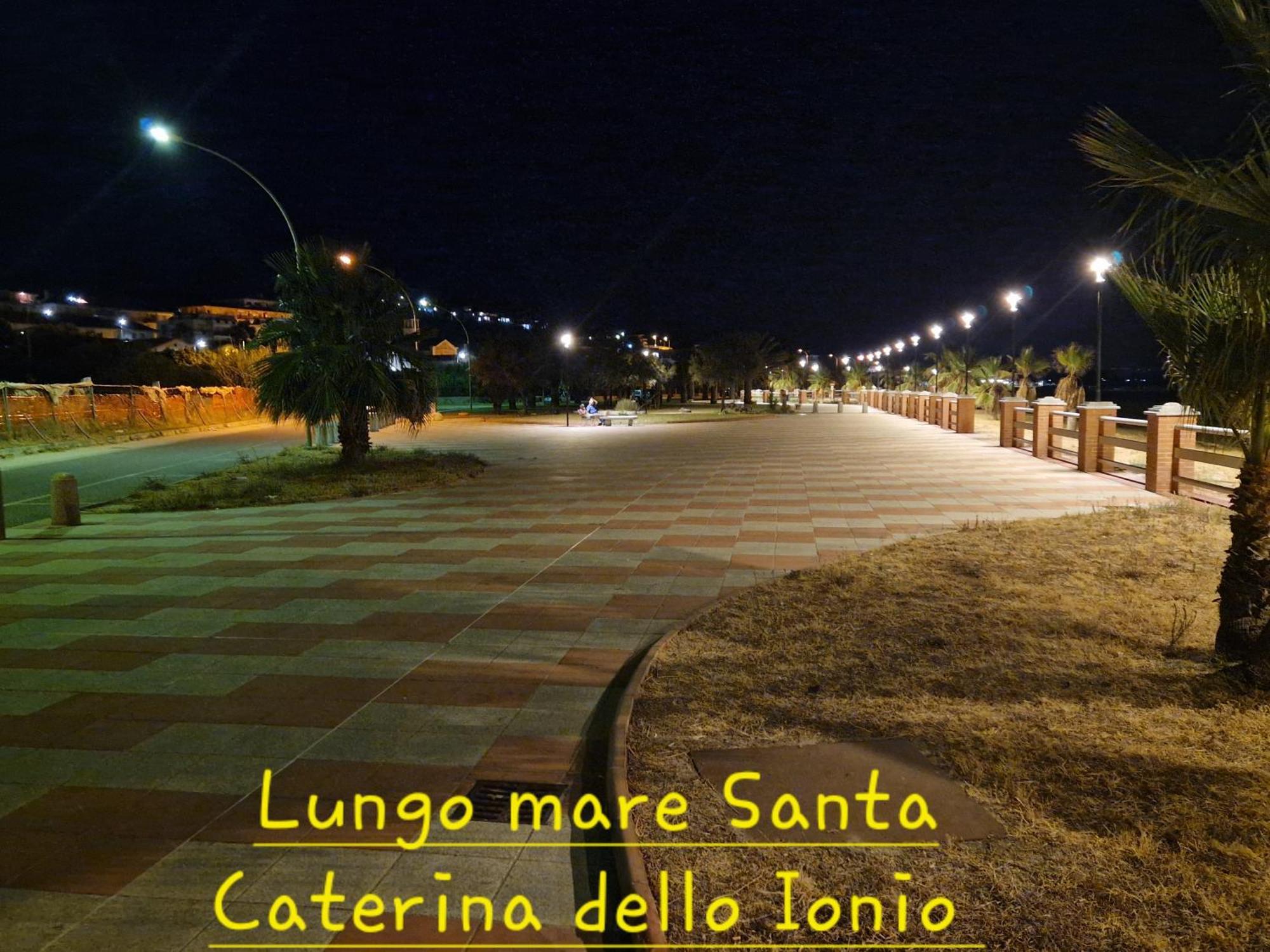 דירות Santa Caterina Dello Ionio Marina Nina'S House 3 , A 300 Metri Dal Mare מראה חיצוני תמונה