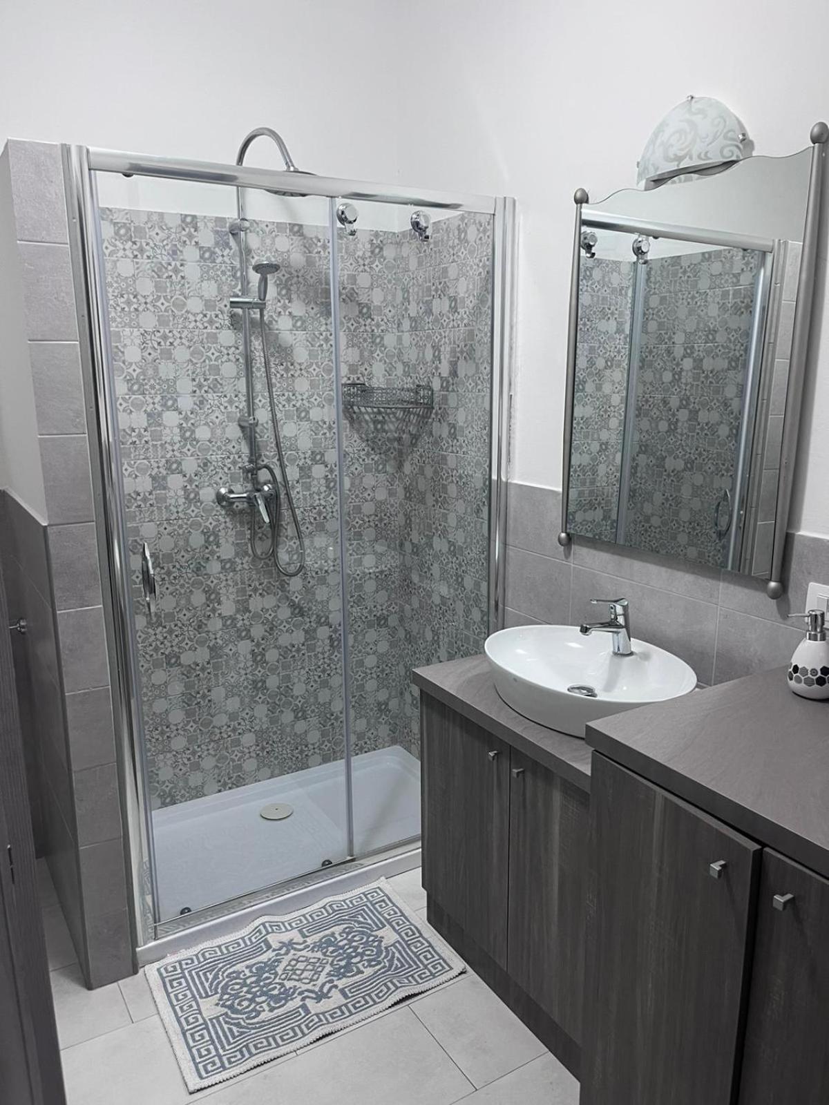 דירות Santa Caterina Dello Ionio Marina Nina'S House 3 , A 300 Metri Dal Mare מראה חיצוני תמונה